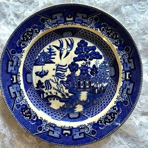 Blue Willow 1914 antique Buffalo Pottery plate